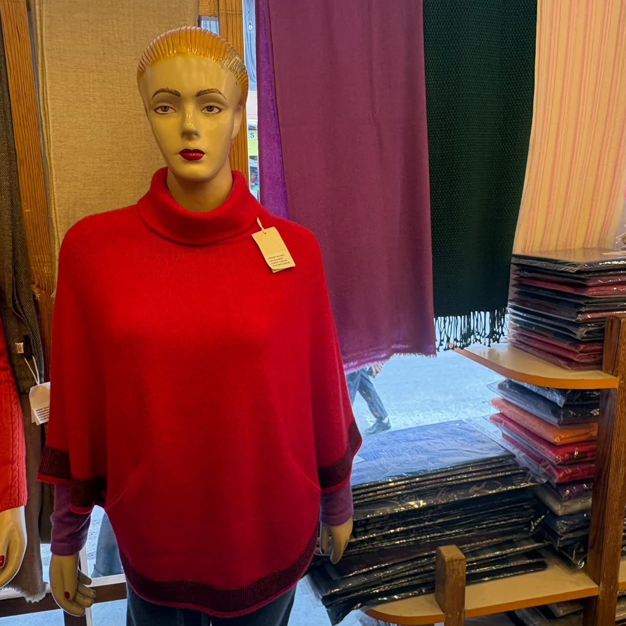 Hi Neck Punchoo